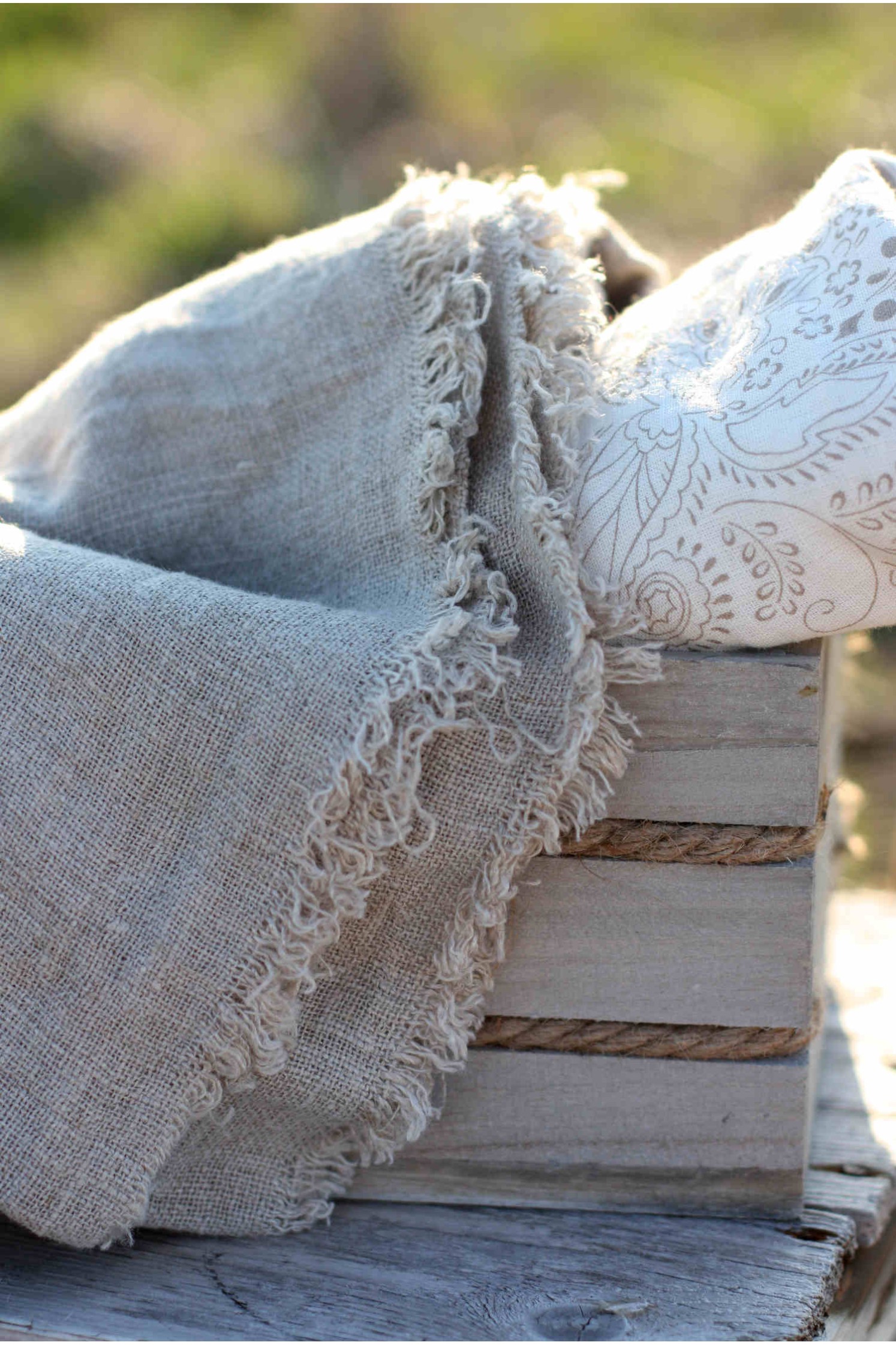 Undyed 200g Loose Weave - End of the Roll - 150 cm piece